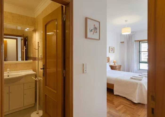 Apartman Flh Family Flat With Balcony *