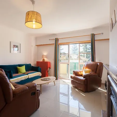 Flh Family Flat With Balcony Apartment Parede