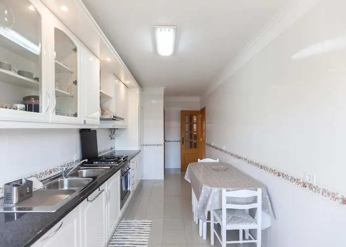 Апартаменты Flh Family Flat With Balcony *