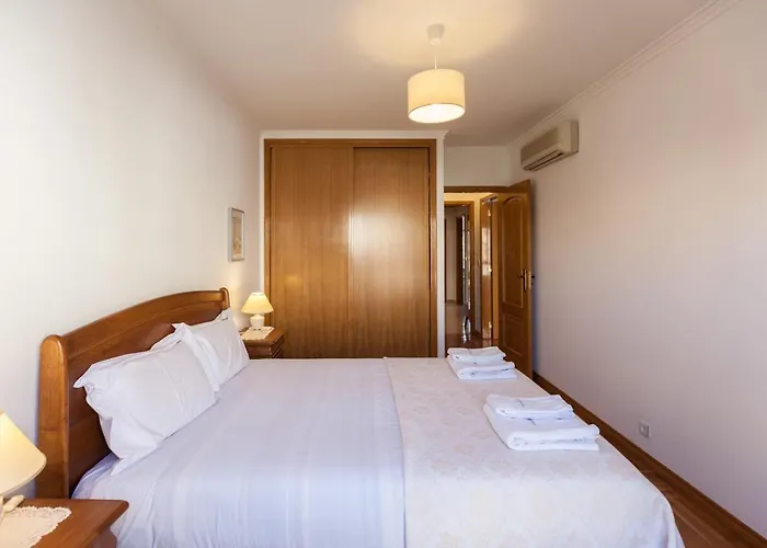 Flh Family Flat With Balcony Апартаменты *
