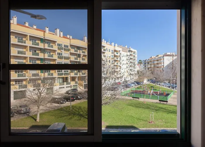 Flh Family Flat With Balcony Пареде